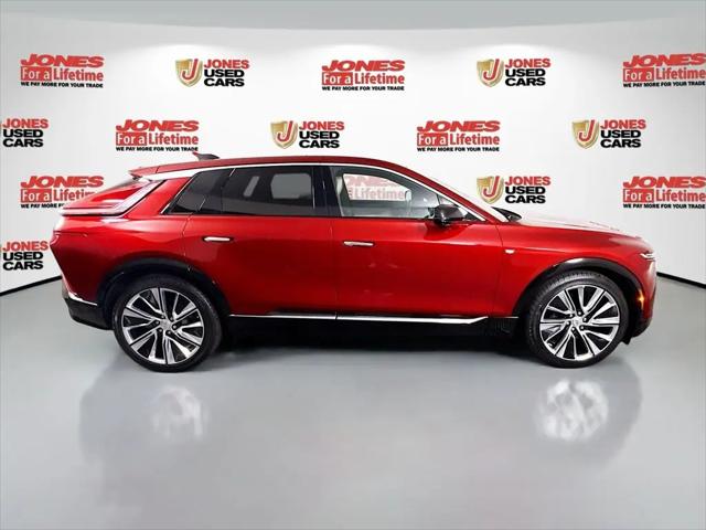 2024 Cadillac iQ Luxury w/1SE