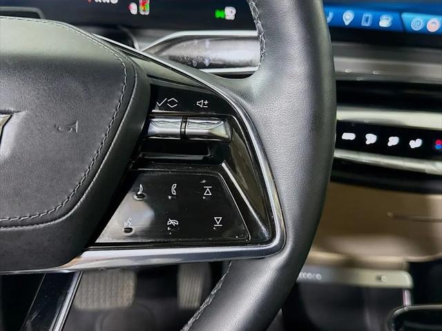 2024 Cadillac iQ Luxury w/1SE