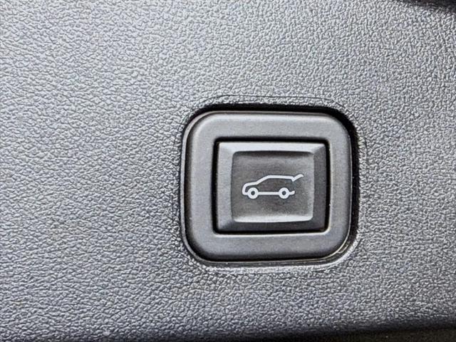 2024 Cadillac iQ Luxury w/1SE