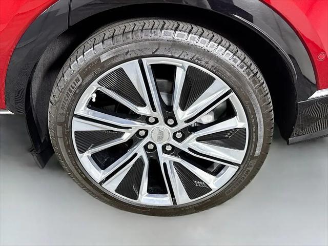 2024 Cadillac iQ Luxury w/1SE