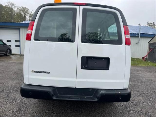 2020 Chevrolet Express Cargo Van RWD 2500 Regular Wheelbase WT