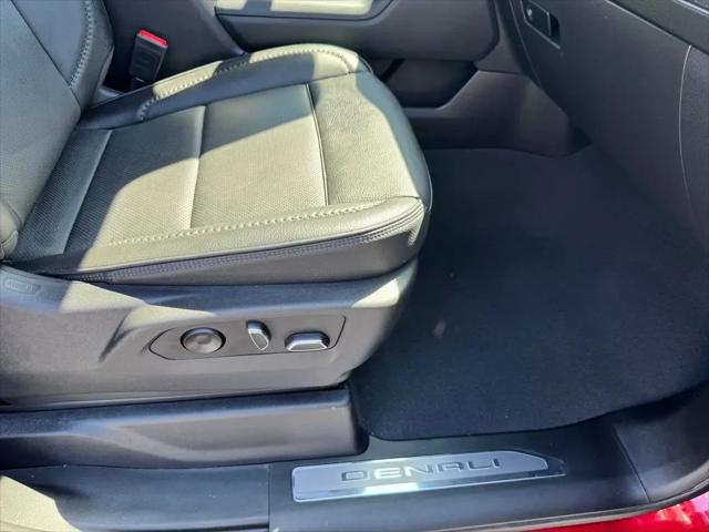2023 GMC Sierra 1500 4WD Crew Cab Short Box Denali