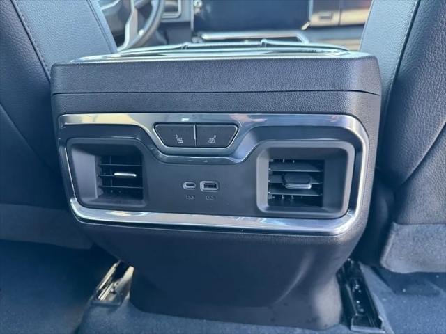 2023 GMC Sierra 1500 4WD Crew Cab Short Box Denali
