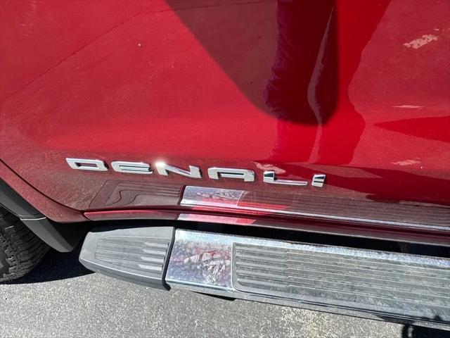 2023 GMC Sierra 1500 4WD Crew Cab Short Box Denali
