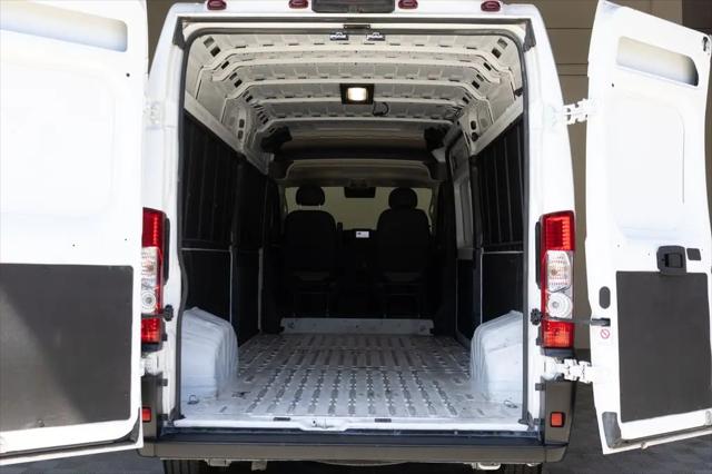 2025 Ram ProMaster 2500 Cargo Van Tradesman High Roof 159" WB w/Pass Seat