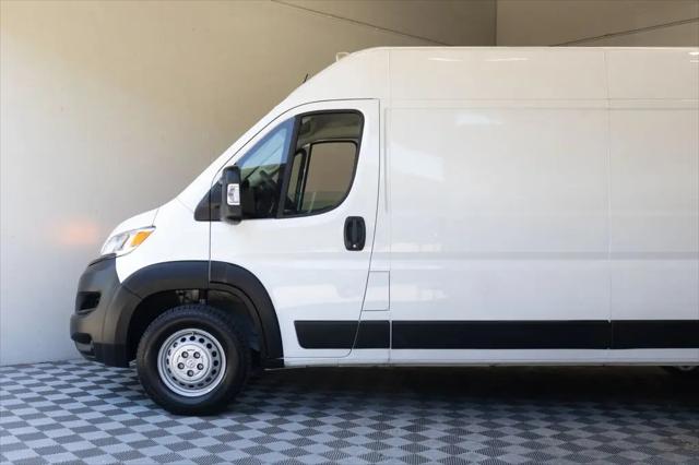 2025 Ram ProMaster 2500 Cargo Van Tradesman High Roof 159" WB w/Pass Seat