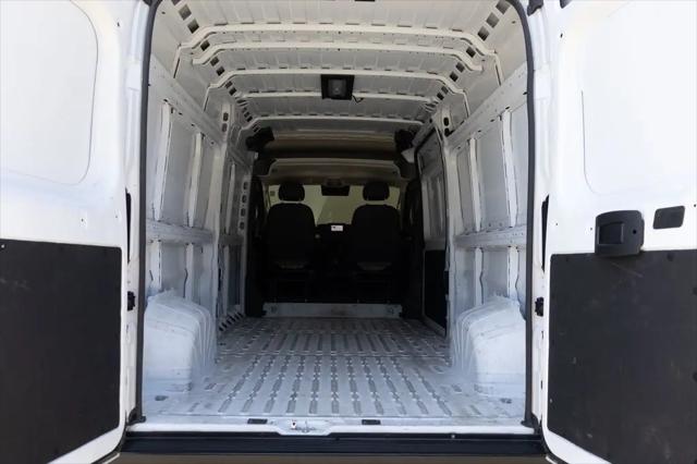 2025 Ram ProMaster 2500 Cargo Van Tradesman High Roof 159" WB w/Pass Seat