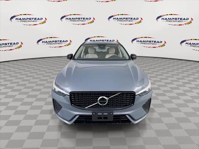 2023 Volvo XC60 B5 Plus Dark Theme