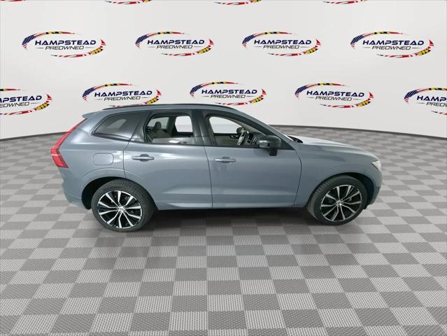 2023 Volvo XC60 B5 Plus Dark Theme