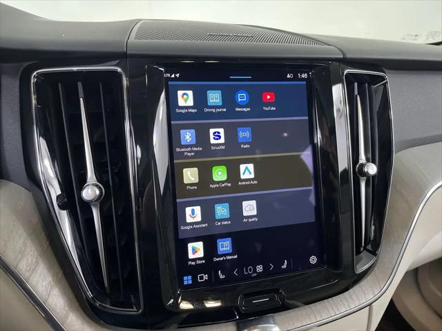 2023 Volvo XC60 B5 Plus Dark Theme