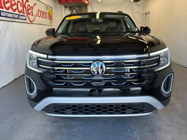 2024 Volkswagen Atlas 2.0T Peak Edition SEL