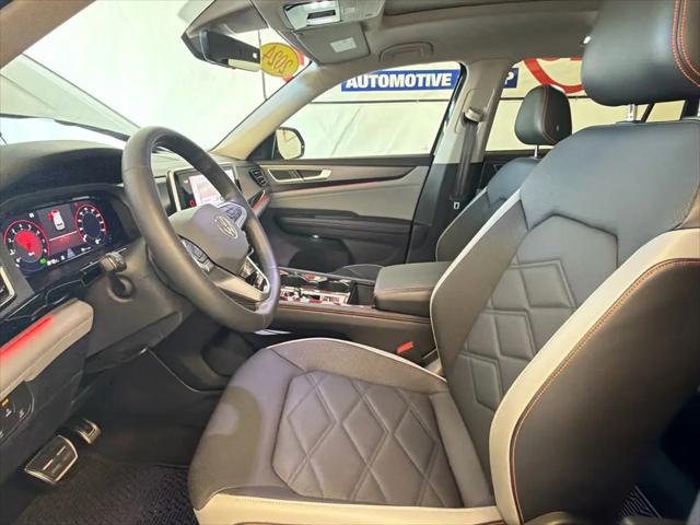 2024 Volkswagen Atlas 2.0T Peak Edition SEL