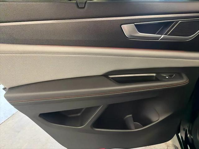2024 Volkswagen Atlas 2.0T Peak Edition SEL