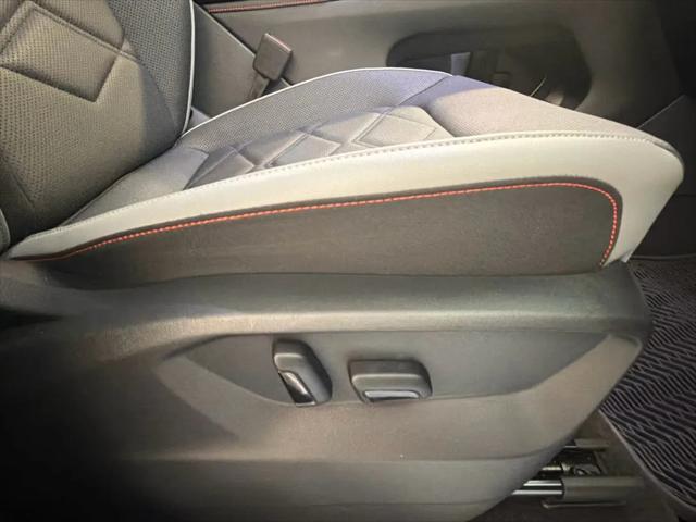 2024 Volkswagen Atlas 2.0T Peak Edition SEL