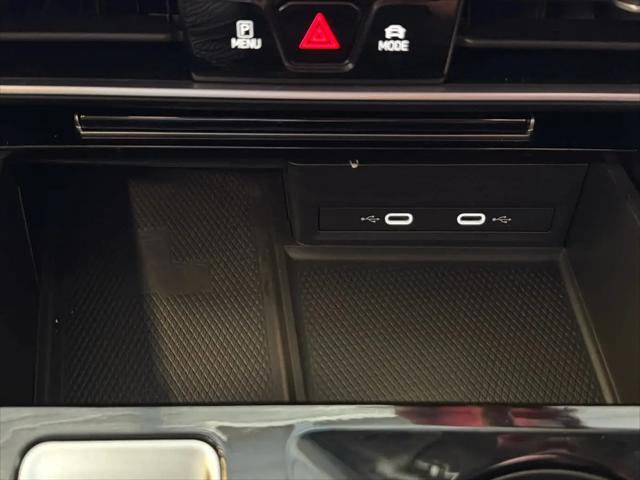 2024 Volkswagen Atlas 2.0T Peak Edition SEL