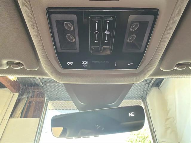 2024 Volkswagen Atlas 2.0T Peak Edition SEL