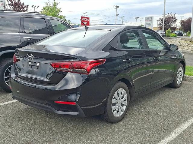 2022 Hyundai Accent SE