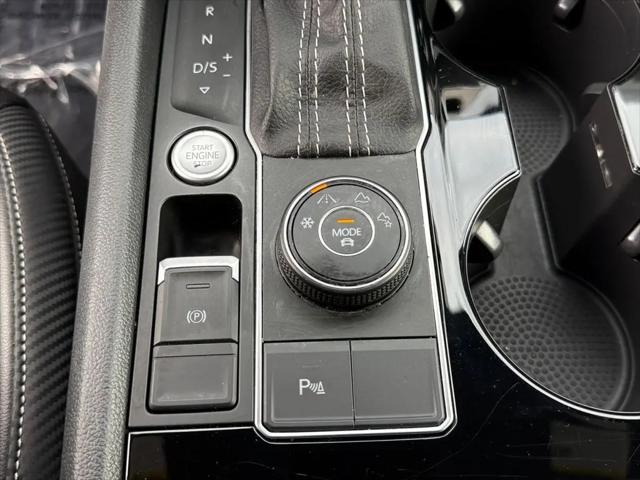 2022 Volkswagen Atlas Cross Sport 3.6L V6 SEL R-Line