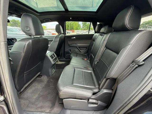 2022 Volkswagen Atlas Cross Sport 3.6L V6 SEL R-Line