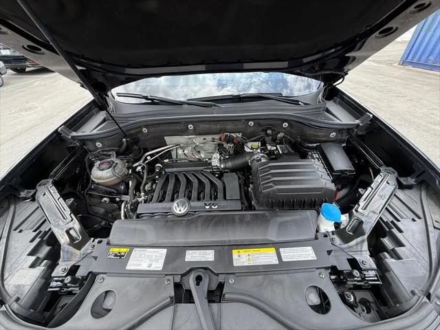 2022 Volkswagen Atlas Cross Sport 3.6L V6 SEL R-Line