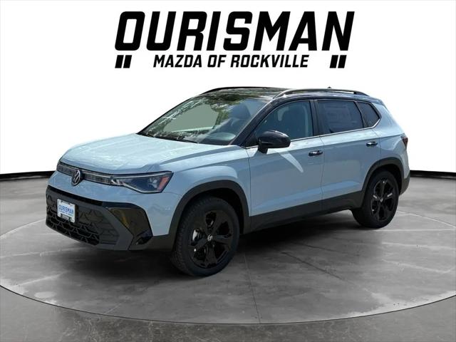 2026 Volkswagen Taos SE Black