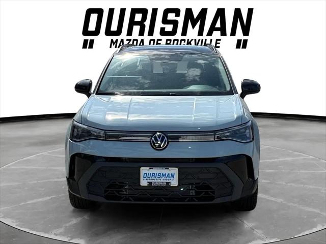 2026 Volkswagen Taos SE Black