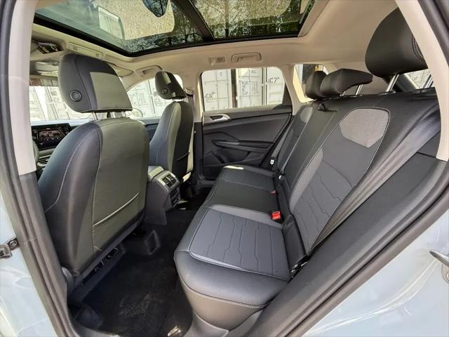 2026 Volkswagen Taos SE Black