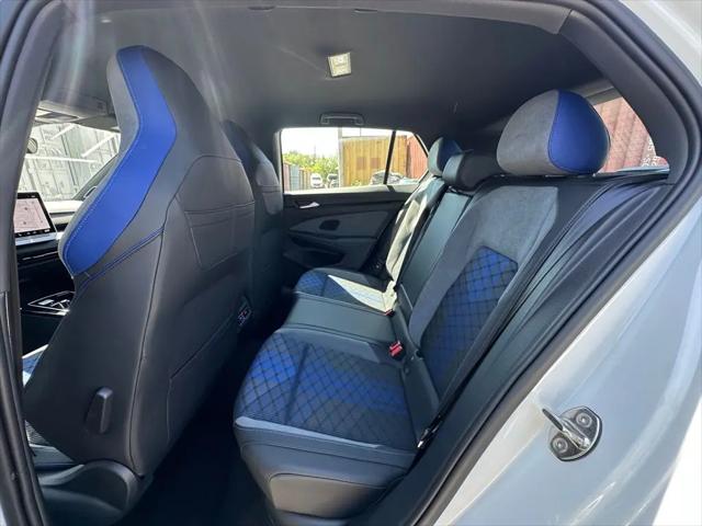 2026 Volkswagen Golf R Base