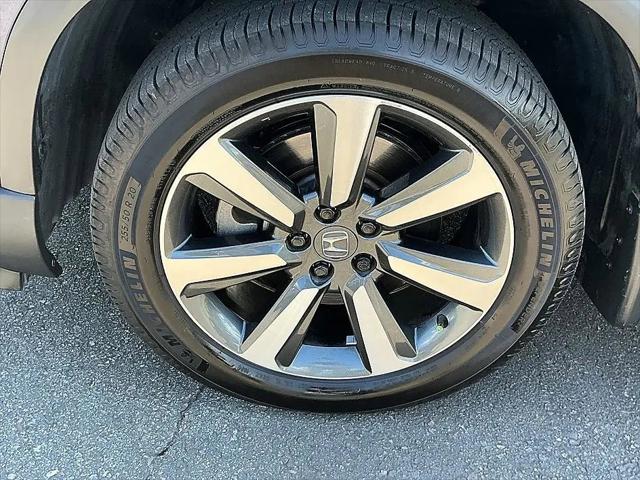 2023 Honda Pilot 2WD Touring