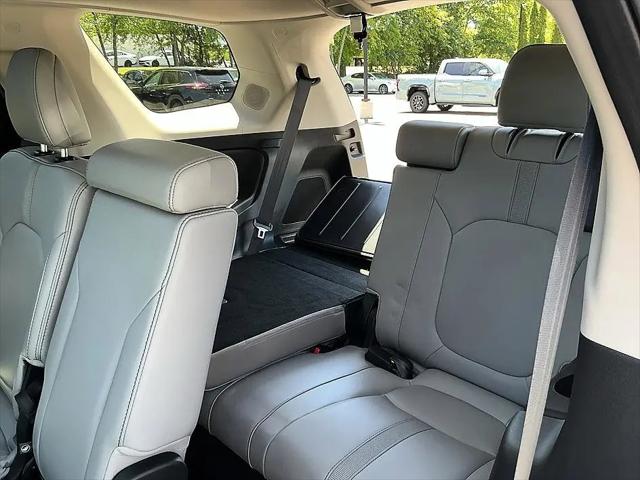 2023 Honda Pilot 2WD Touring