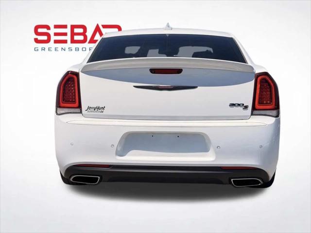 2022 Chrysler 300 S