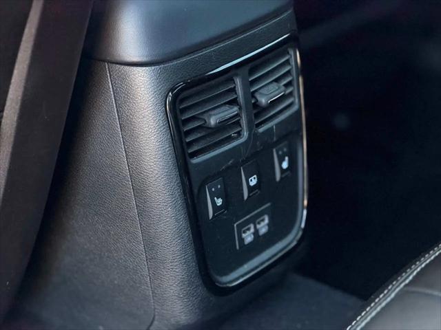 2022 Chrysler 300 S