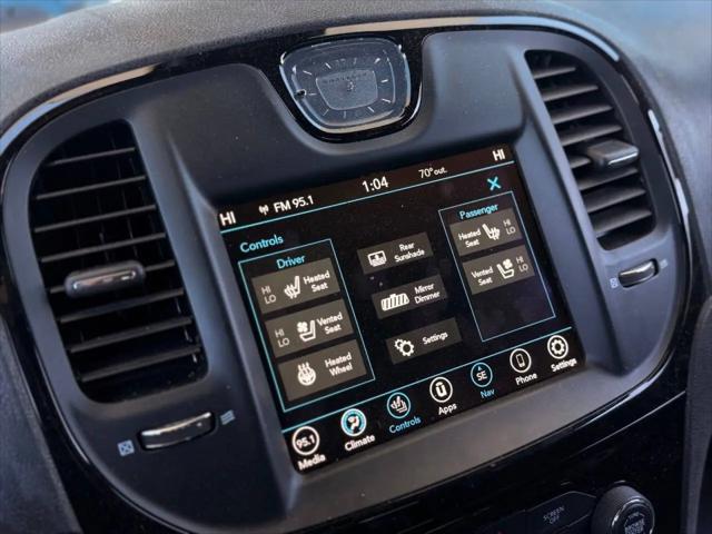2022 Chrysler 300 S