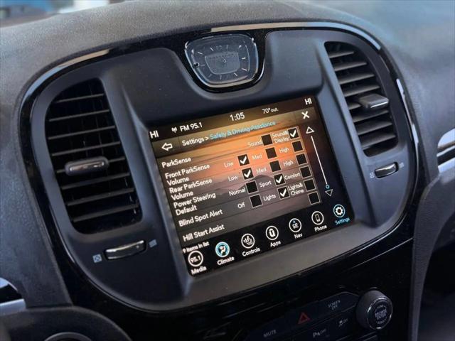 2022 Chrysler 300 S