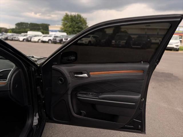 2015 Chrysler 300 Platinum