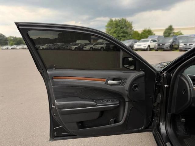 2015 Chrysler 300 Platinum