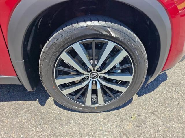 2023 Nissan Pathfinder Platinum 4WD