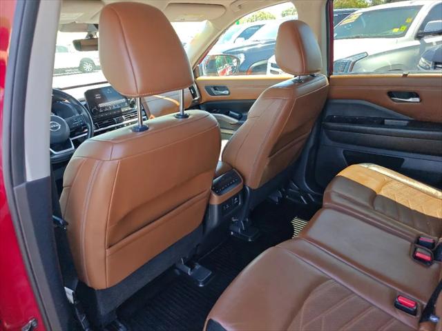 2023 Nissan Pathfinder Platinum 4WD