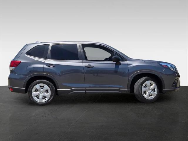 2023 Subaru Forester Base