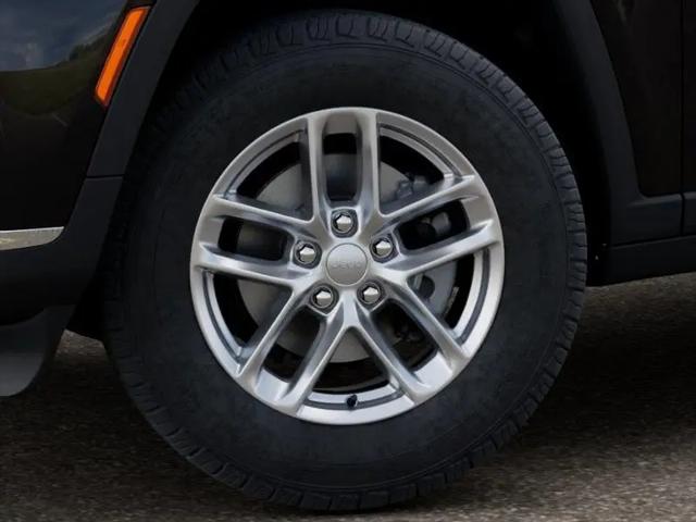 2026 Jeep Grand Cherokee L Laredo 4x2