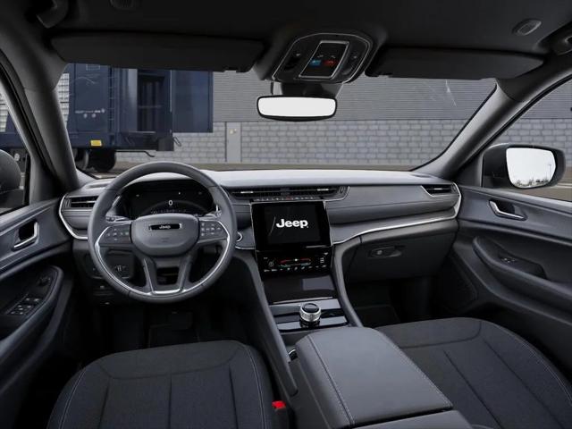 2026 Jeep Grand Cherokee L Laredo 4x2