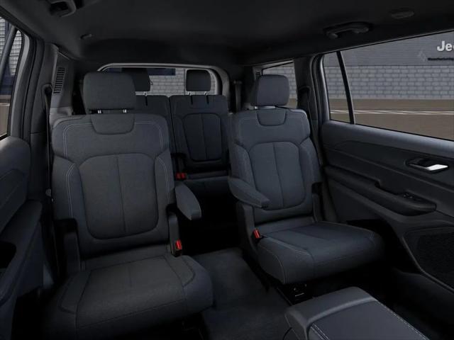 2026 Jeep Grand Cherokee L Laredo 4x2
