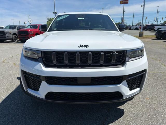 2026 Jeep Grand Cherokee L Altitude 4x4