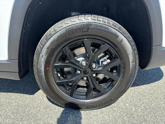 2026 Jeep Grand Cherokee L Altitude 4x4