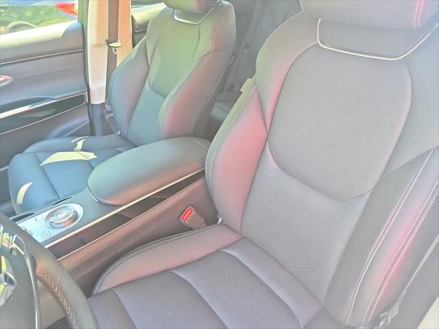 2025 Genesis GV70 2.5T AWD
