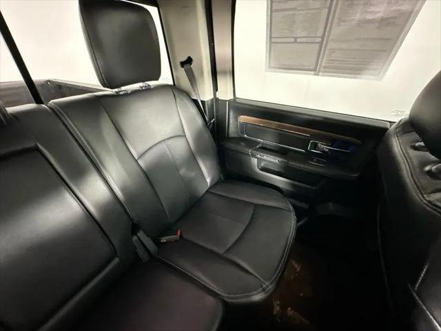 2019 Ram 1500 Classic Laramie Crew Cab 4x2 5'7" Box