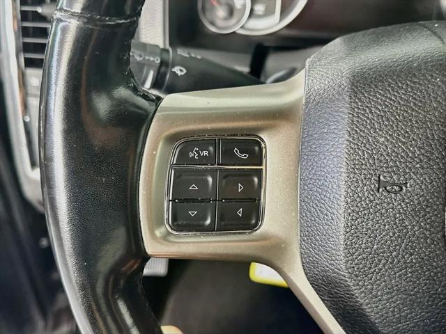 2019 Ram 1500 Classic Laramie Crew Cab 4x2 5'7" Box
