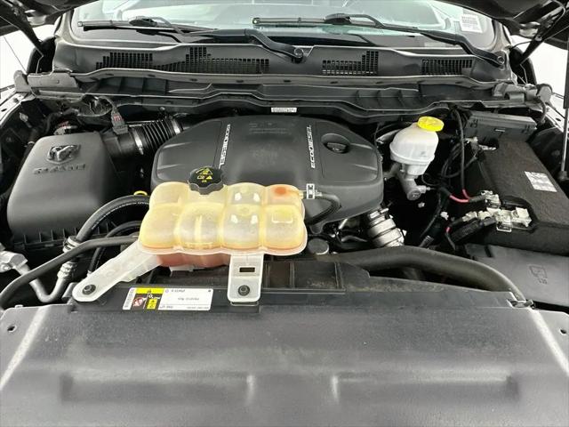 2019 Ram 1500 Classic Laramie Crew Cab 4x2 5'7" Box