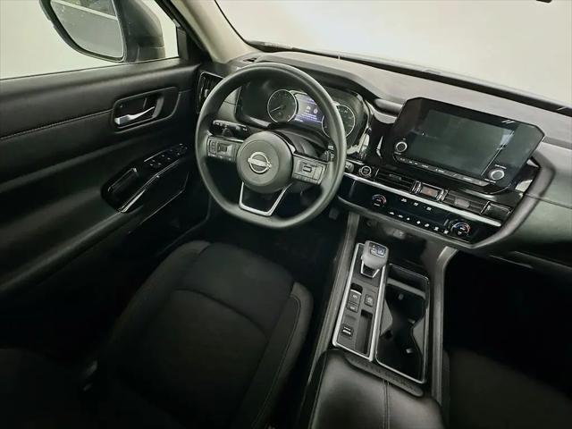 2022 Nissan Pathfinder S 2WD