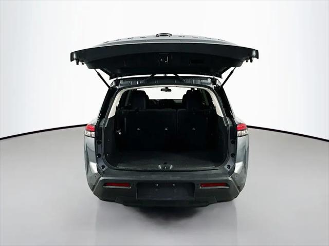 2022 Nissan Pathfinder S 2WD